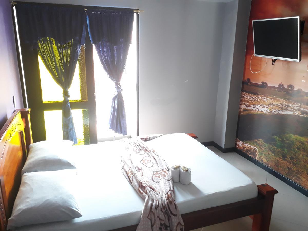 Hotel Calipso Marinilla Extérieur photo